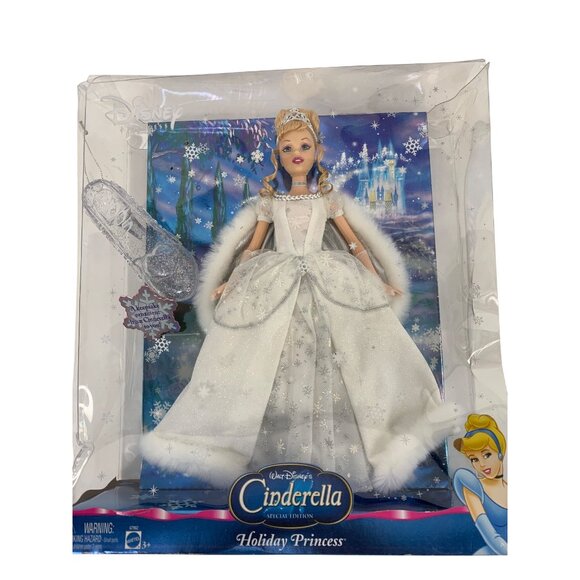 Disney Cinderella Holiday Princess Doll Special Edition 2004 - Picture 3 of 8